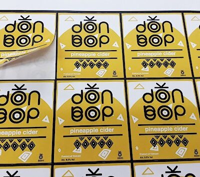 Giá in decal, decal bế theo yêu cầu